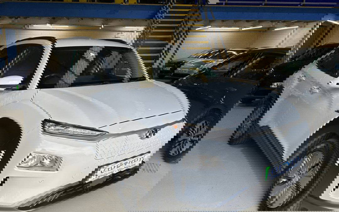 Hyundai Kona Premium 64kWh