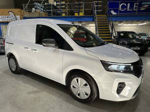 Nissan Townstar 45kWh L1 Tekna Panel Van – 2023