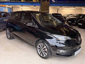 Renault Zoe E-Tech 135 GT Line+ 52kWh Rapid Charge โ 2022