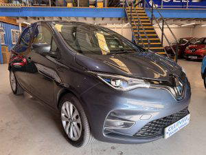 Renault Zoe R135 Iconic Rapid Charge 52kWh – 2021
